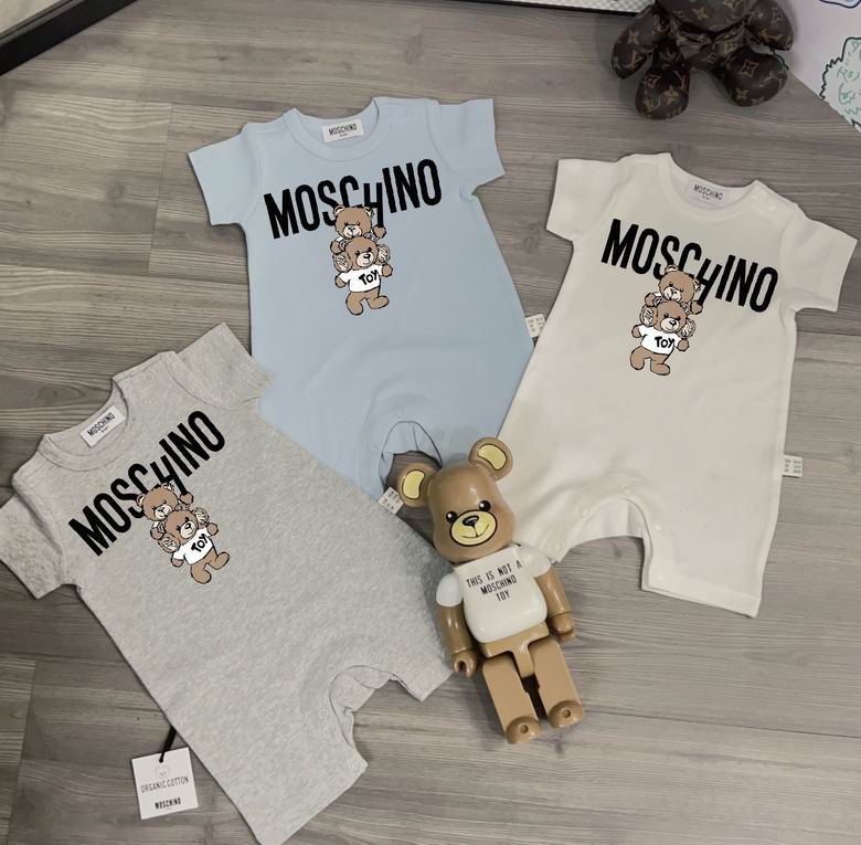 Moschino sz59 66 73 80 85 90 95